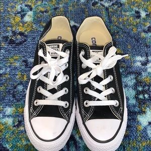 Black converse